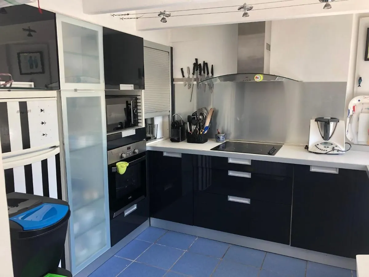 Charming Holiday Home 50 M From The Sea Plougasnou Franciaország