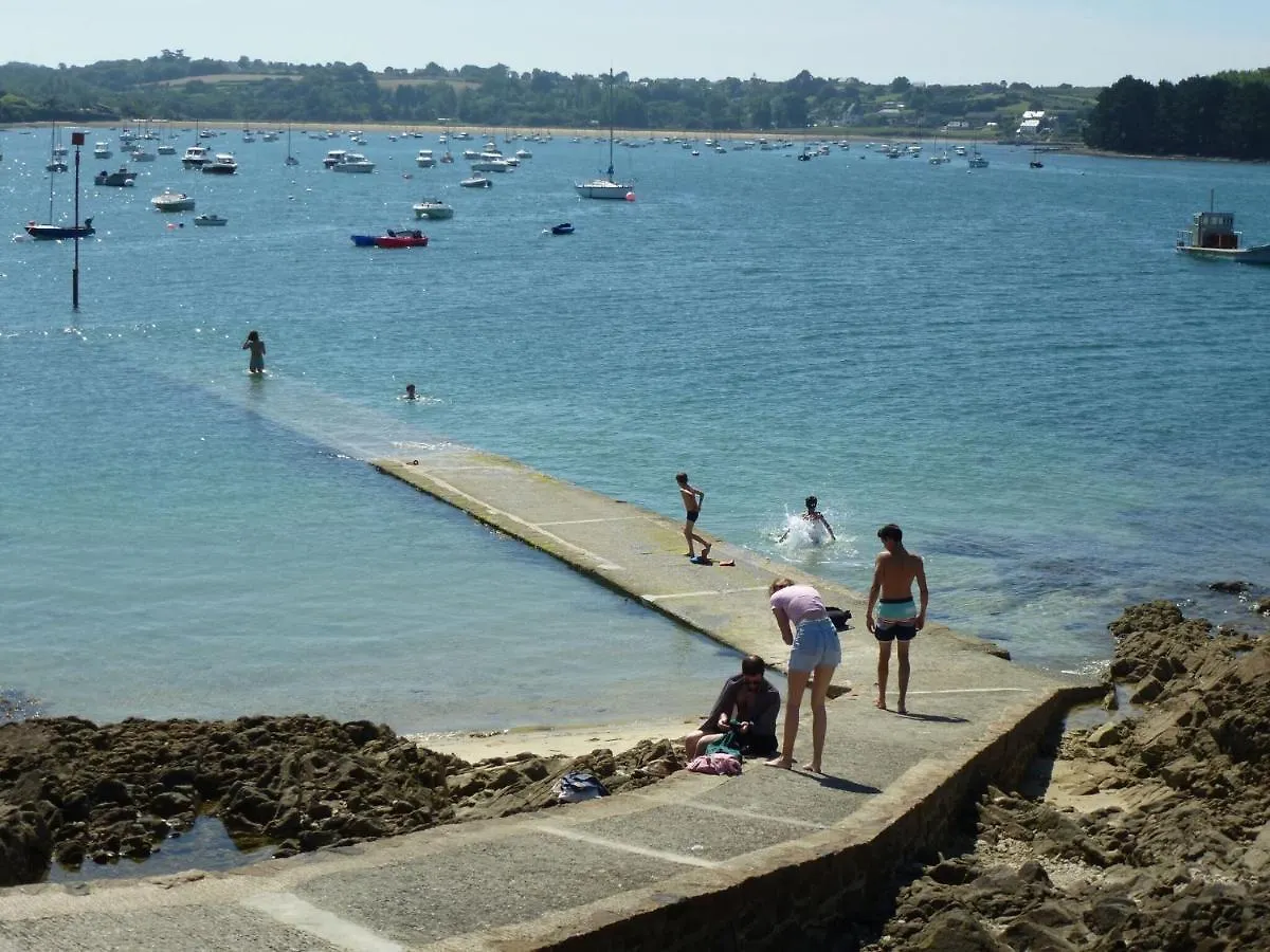 Charming Holiday Home 50 M From The Sea Plougasnou