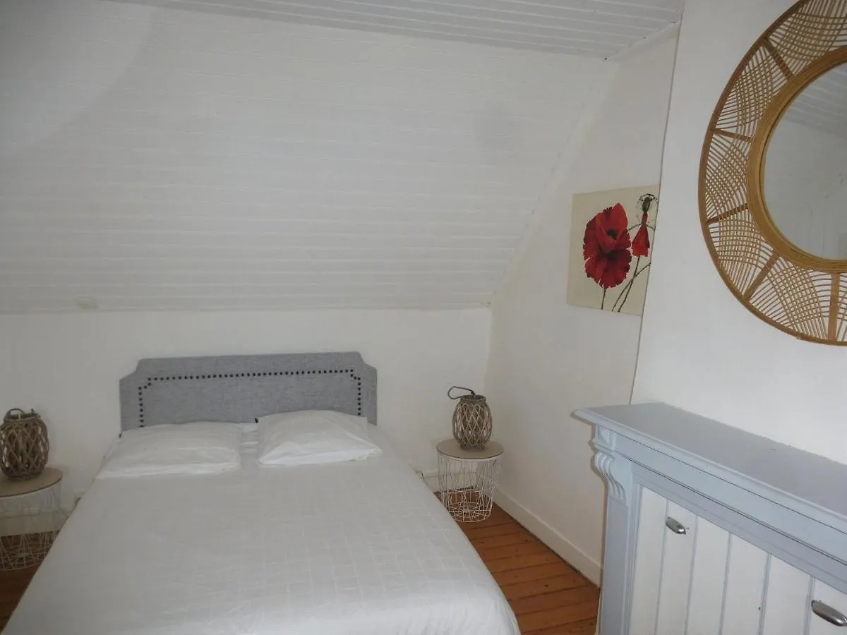 Charming Holiday Home 50 M From The Sea Plougasnou