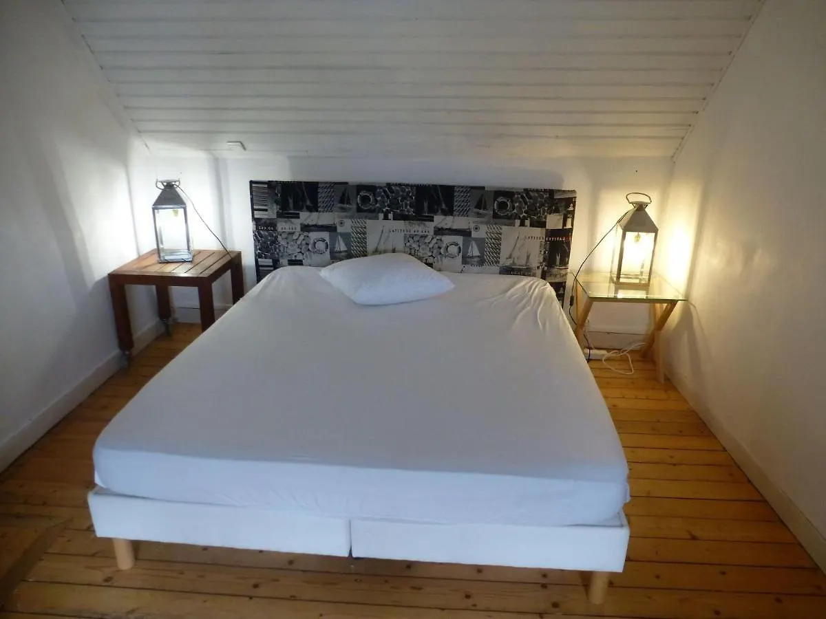 Charming Holiday Home 50 M From The Sea Plougasnou